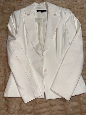 White House Black Market Ivory Tailored Blazer